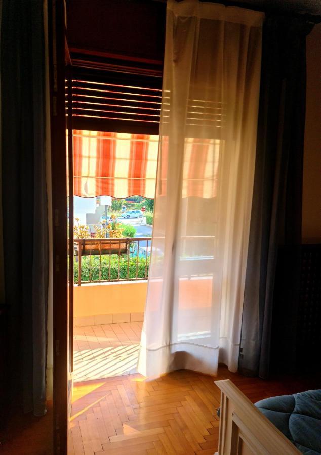 V.home